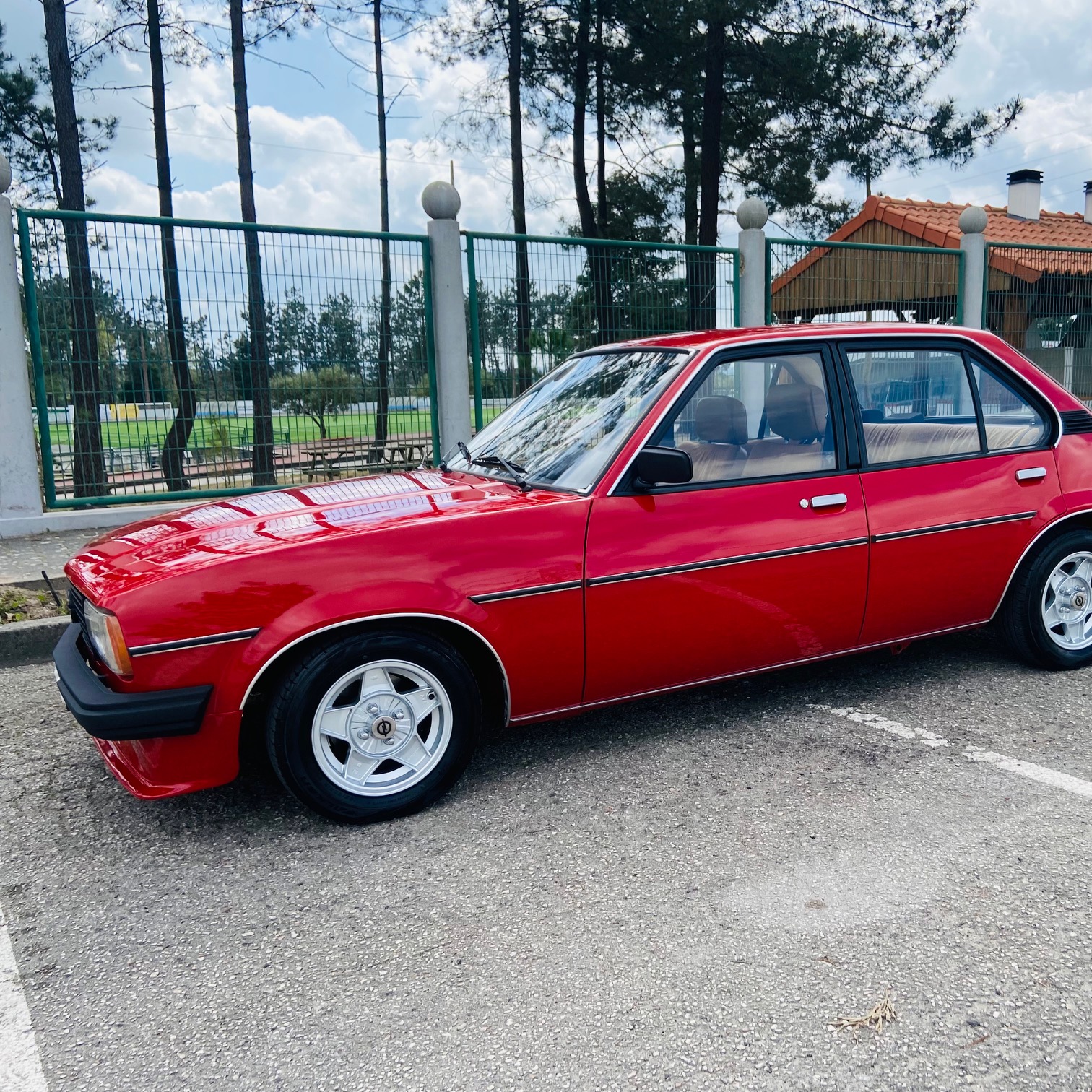 Opel Ascona B 1.9