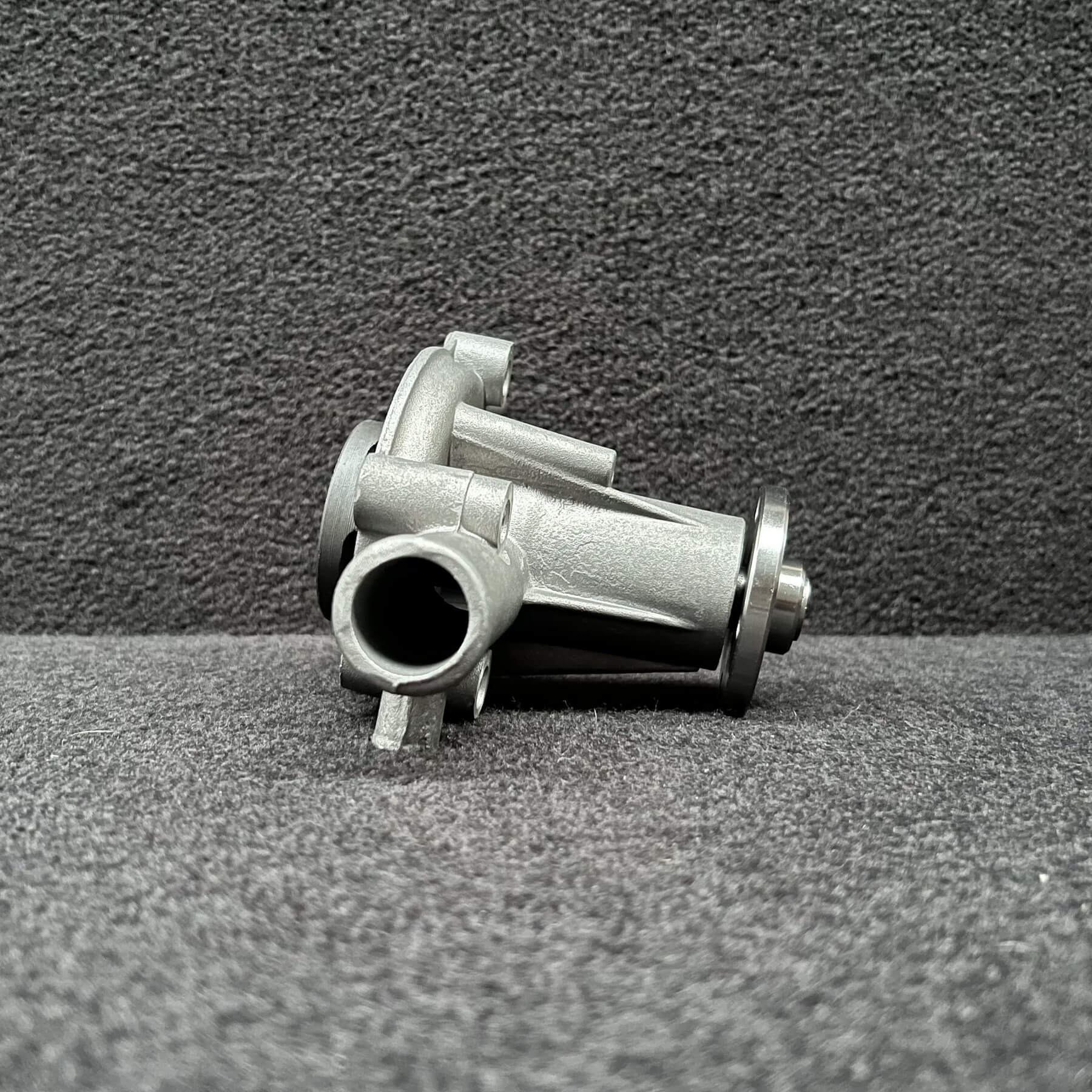 BOMBA AGUA ALTO DÉBITO C/SAIDA TUBO BY PASS