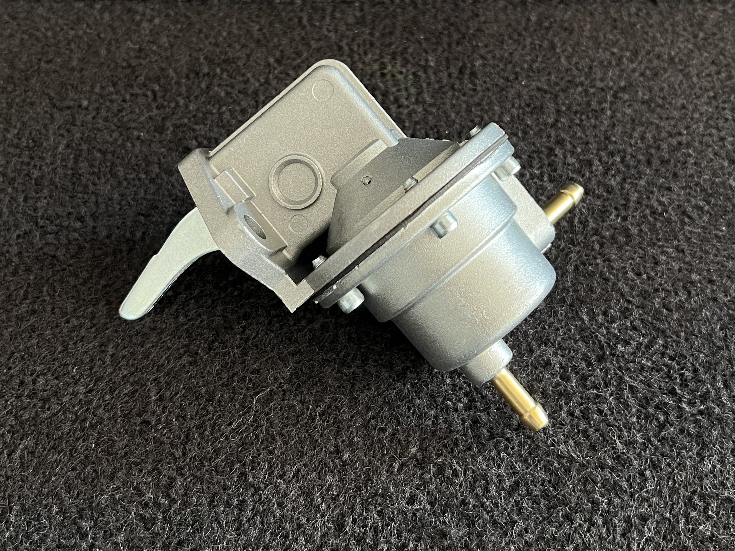 classic-shop-bomba-de-gasolina-mecanica-veio-45-0901dts4428-0.png