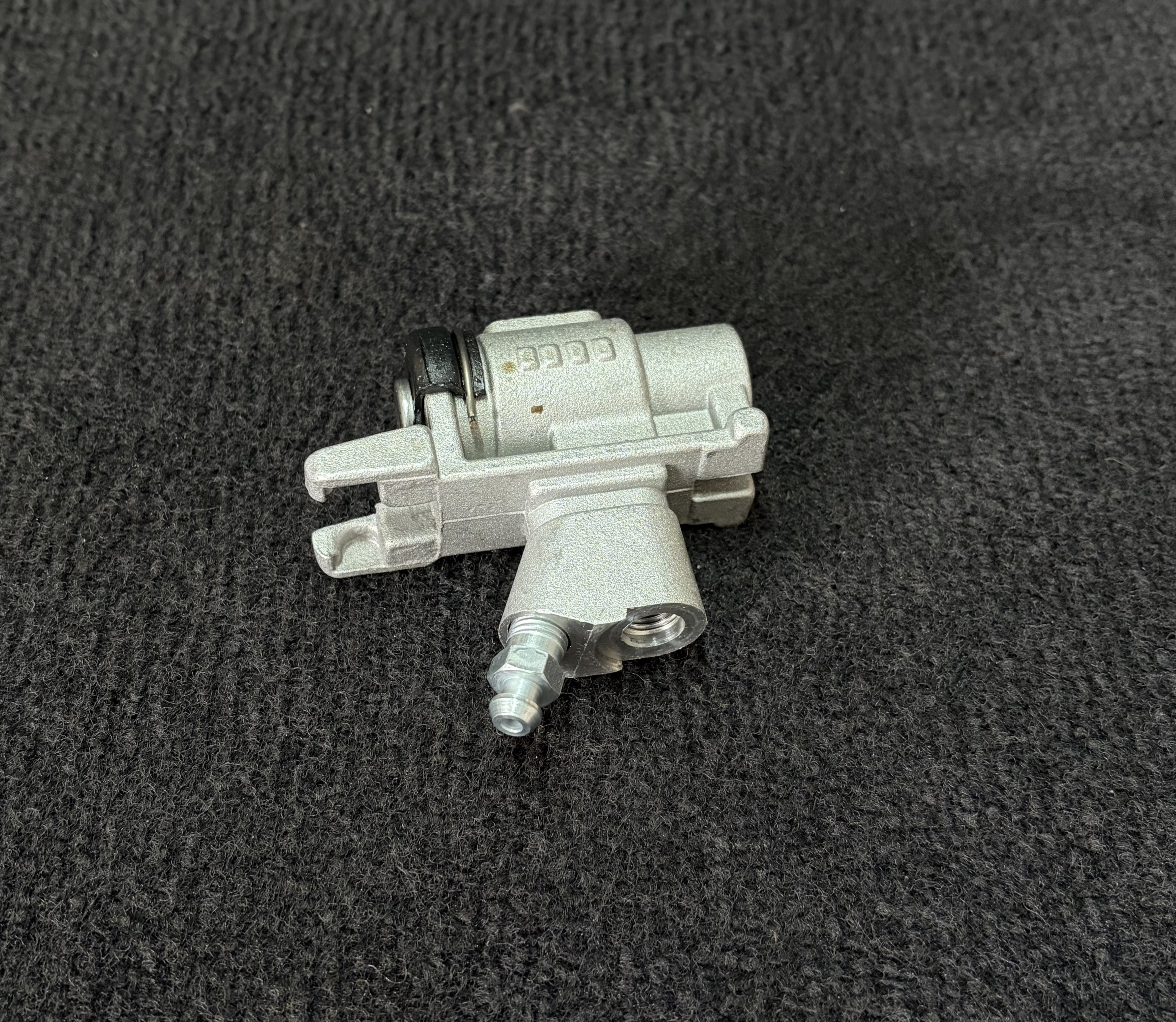 classic-shop-bombite-roda-fret-dir-ford-0405ford201-0.png