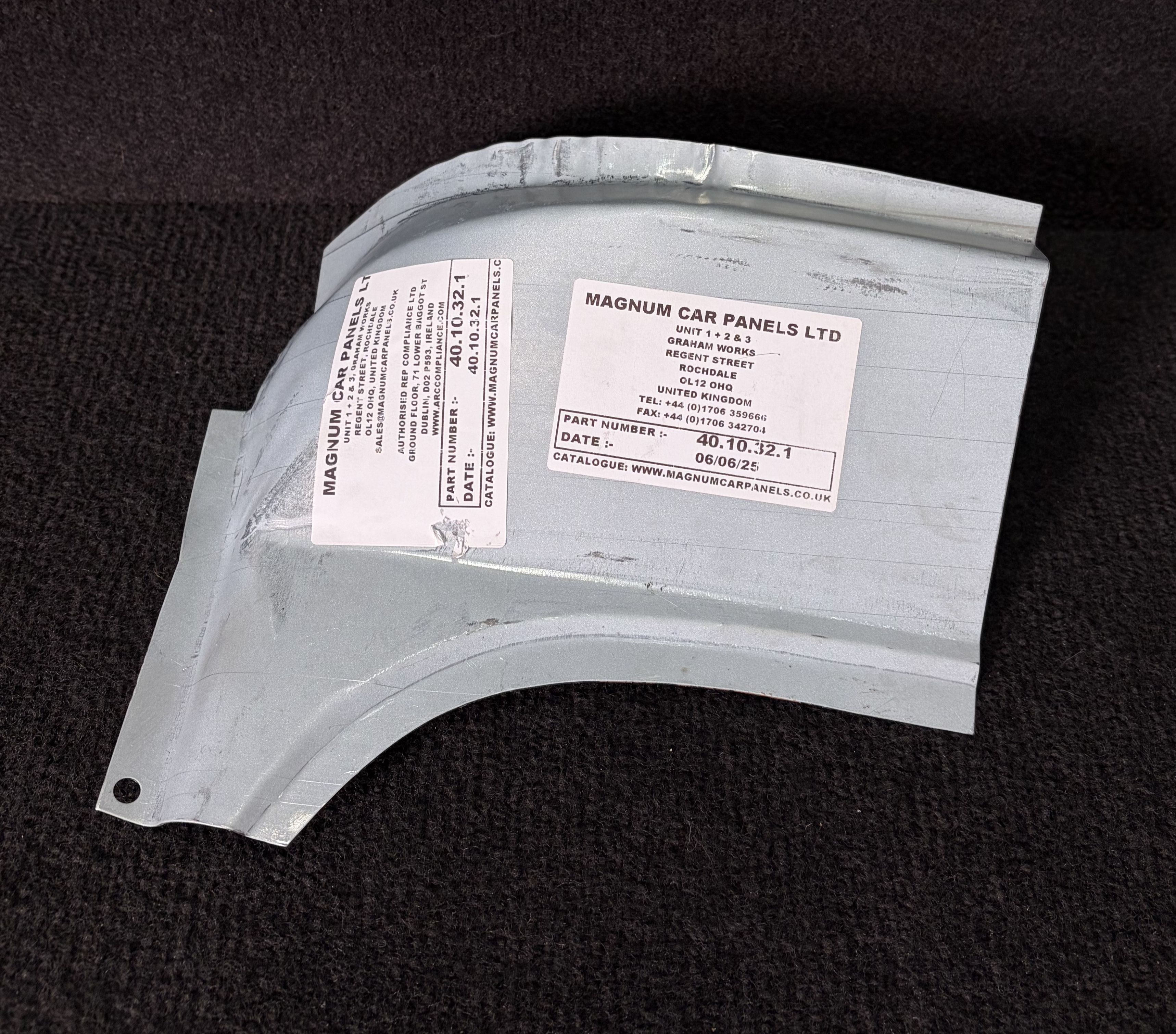 classic-shop-canto-esq-curcuvan-mini-0407amg0321-0.png