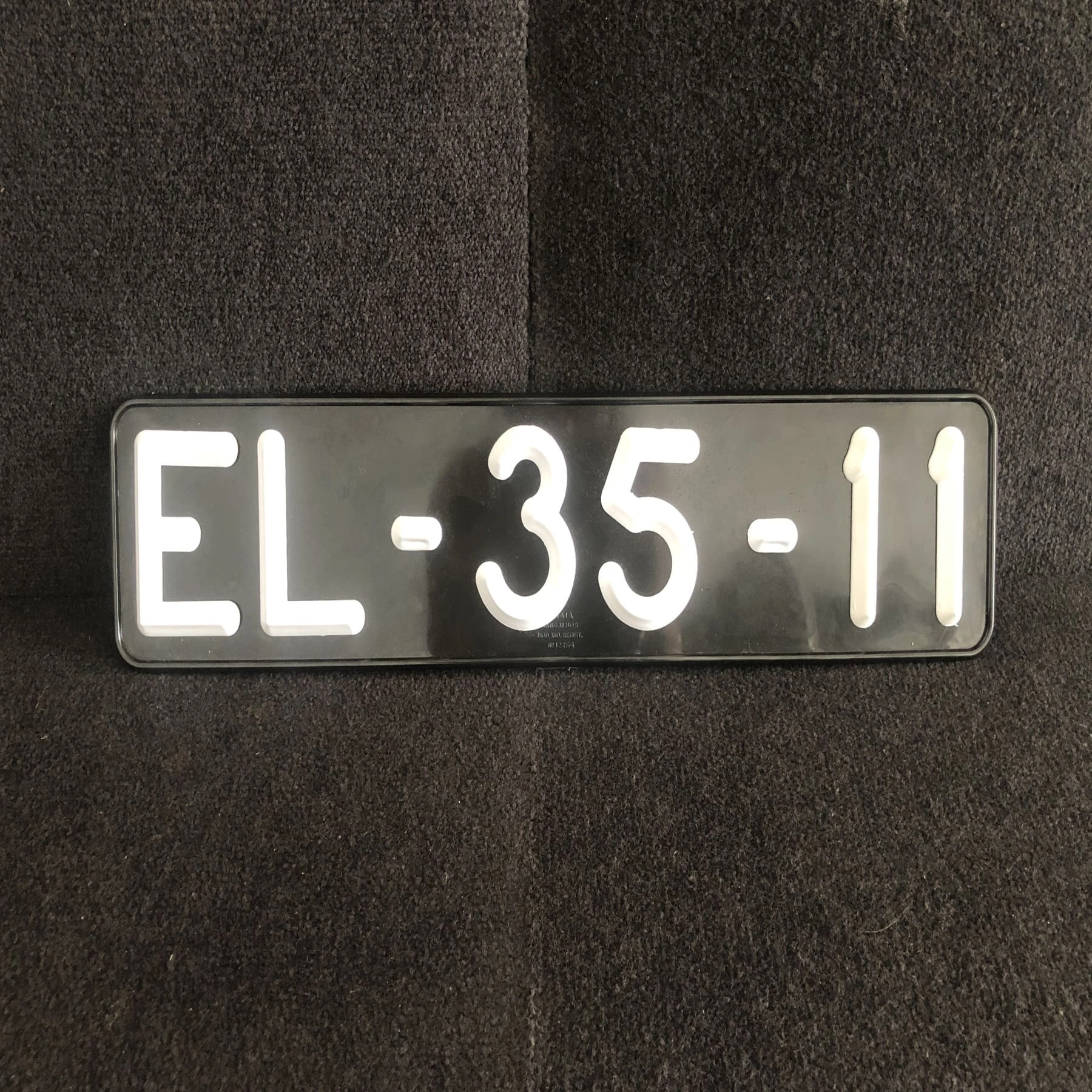 classic-shop-chapa-de-matricula-em-plastico-modelo-classico-0107ace0001-0.webp