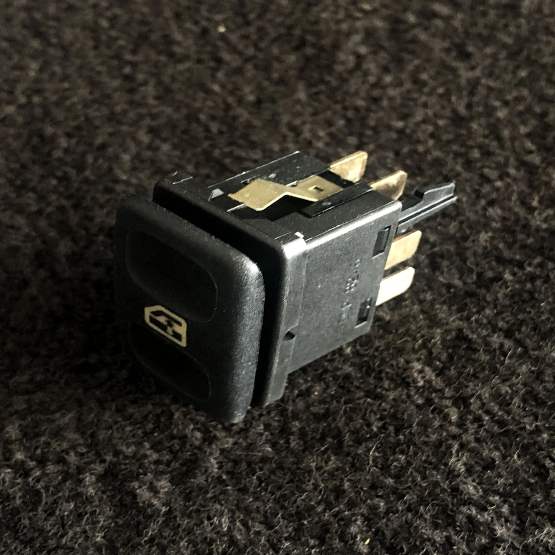 classic-shop-interruptor-de-vidros-rover-800-dcp8246-0.webp