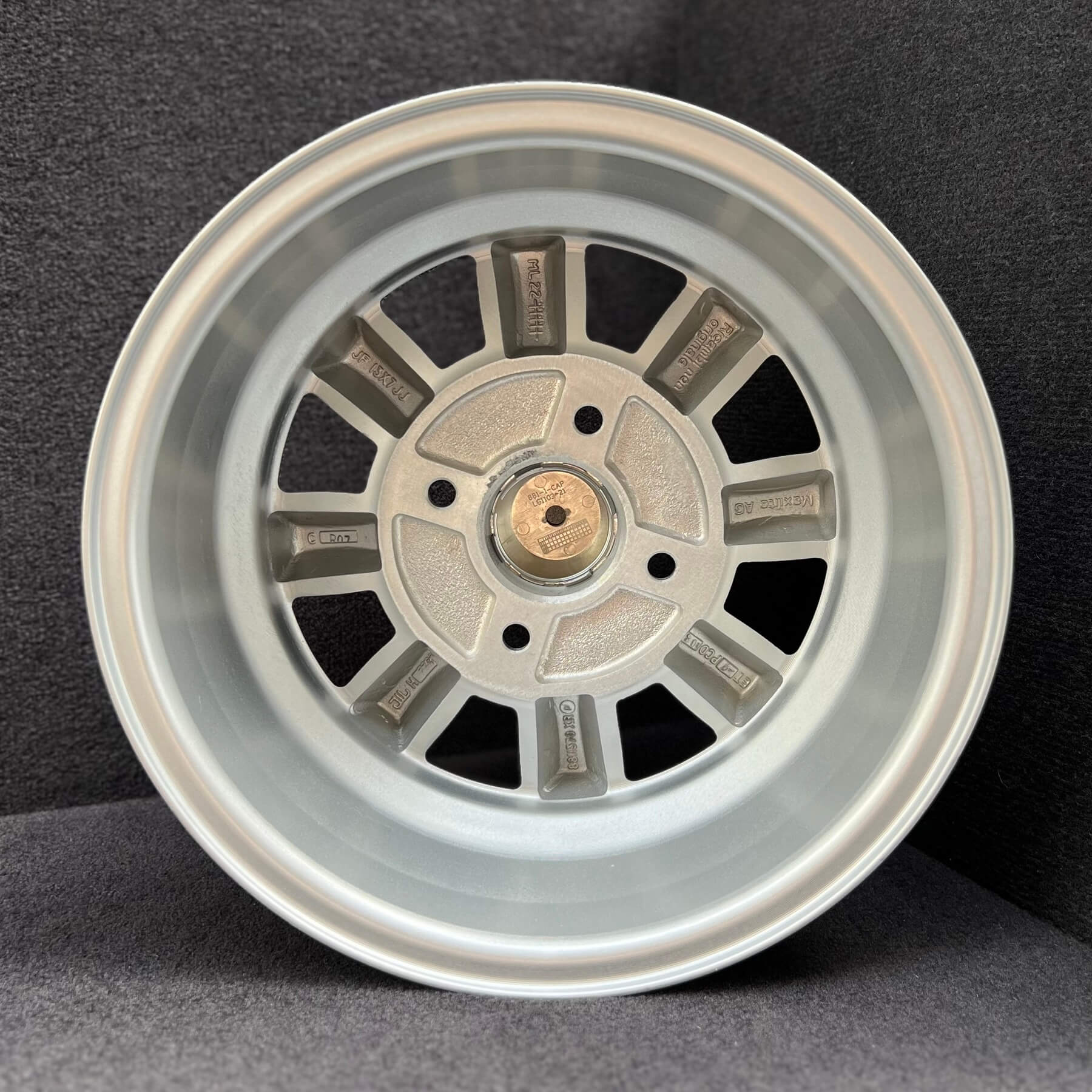 JANTE MINILITE STYLE - MAXILITE - 7J 13H2 4X108 | PRATA