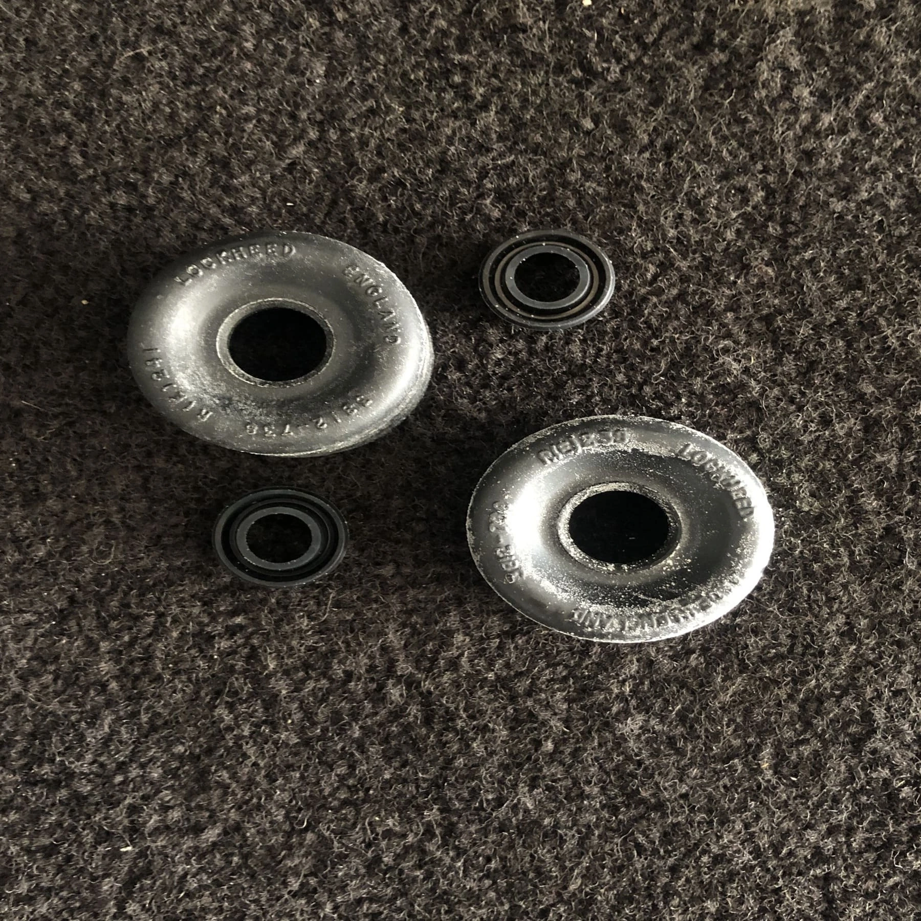 classic-shop-kit-de-borrachas-das-rodas-de-tras-mgb-triumph-8g8801-0.webp
