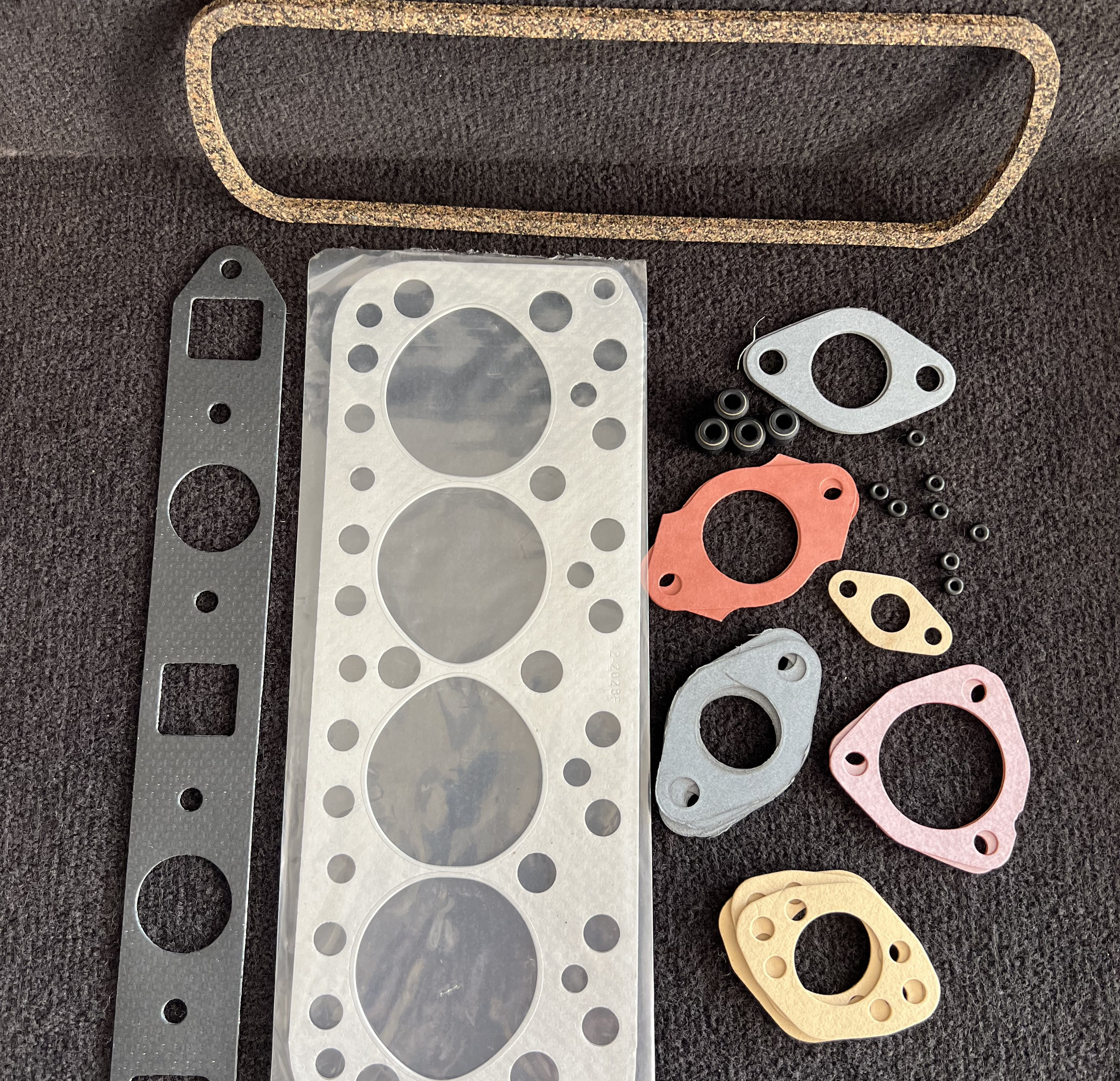 classic-shop-kit-de-juntas-cabeca-motor-1000-qualidade-inferior-1703amg1250-0.png