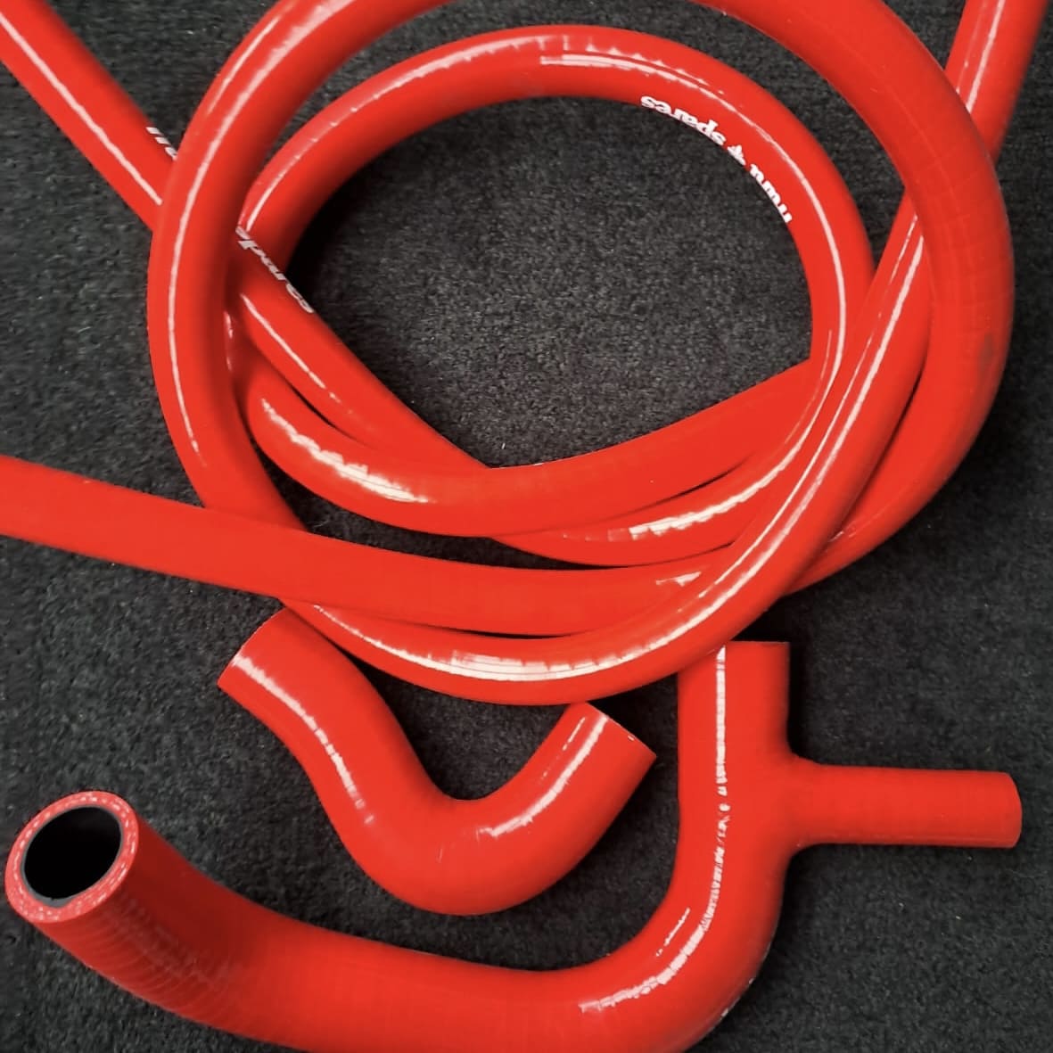 classic-shop-kit-de-tubos-silicone-vermelho-clubman-1275gt-1801amg0024-0.jpg