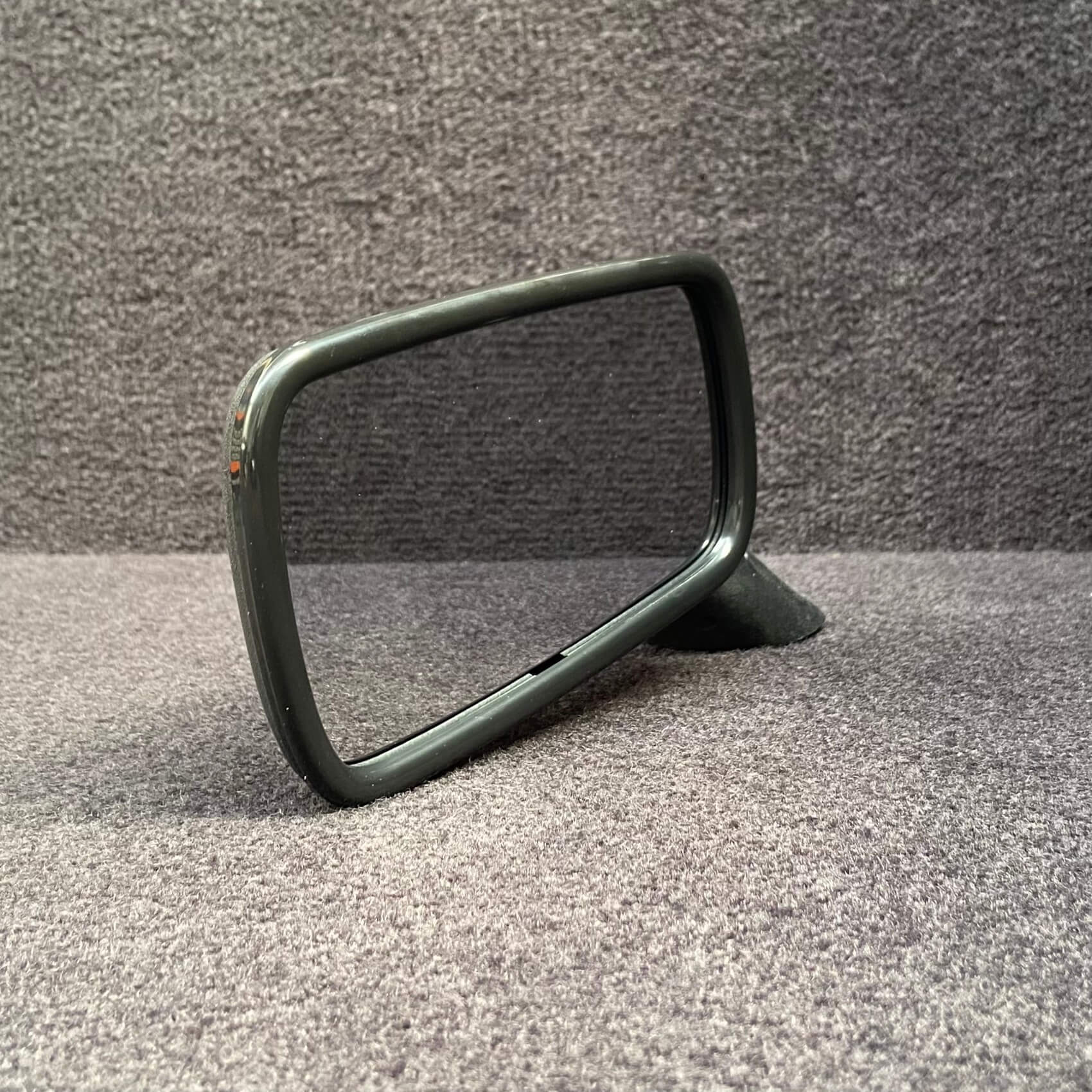 classic-shop-par-espelhos-plastico-preto-apos-1980-0404amg0020-0.jpg
