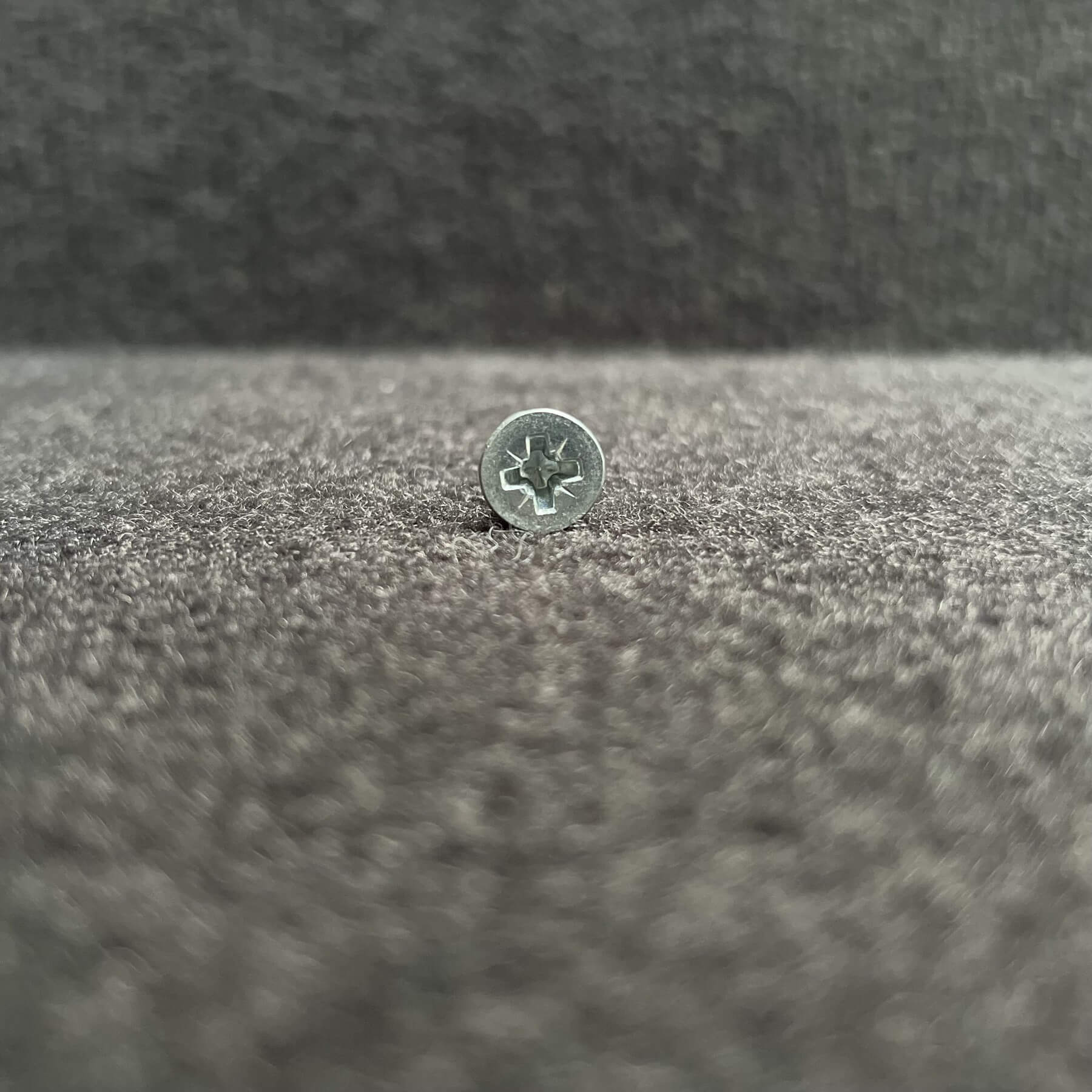 PARAFUSO1/4X1.25 - FECHADURAS DAS PORTAS MK3