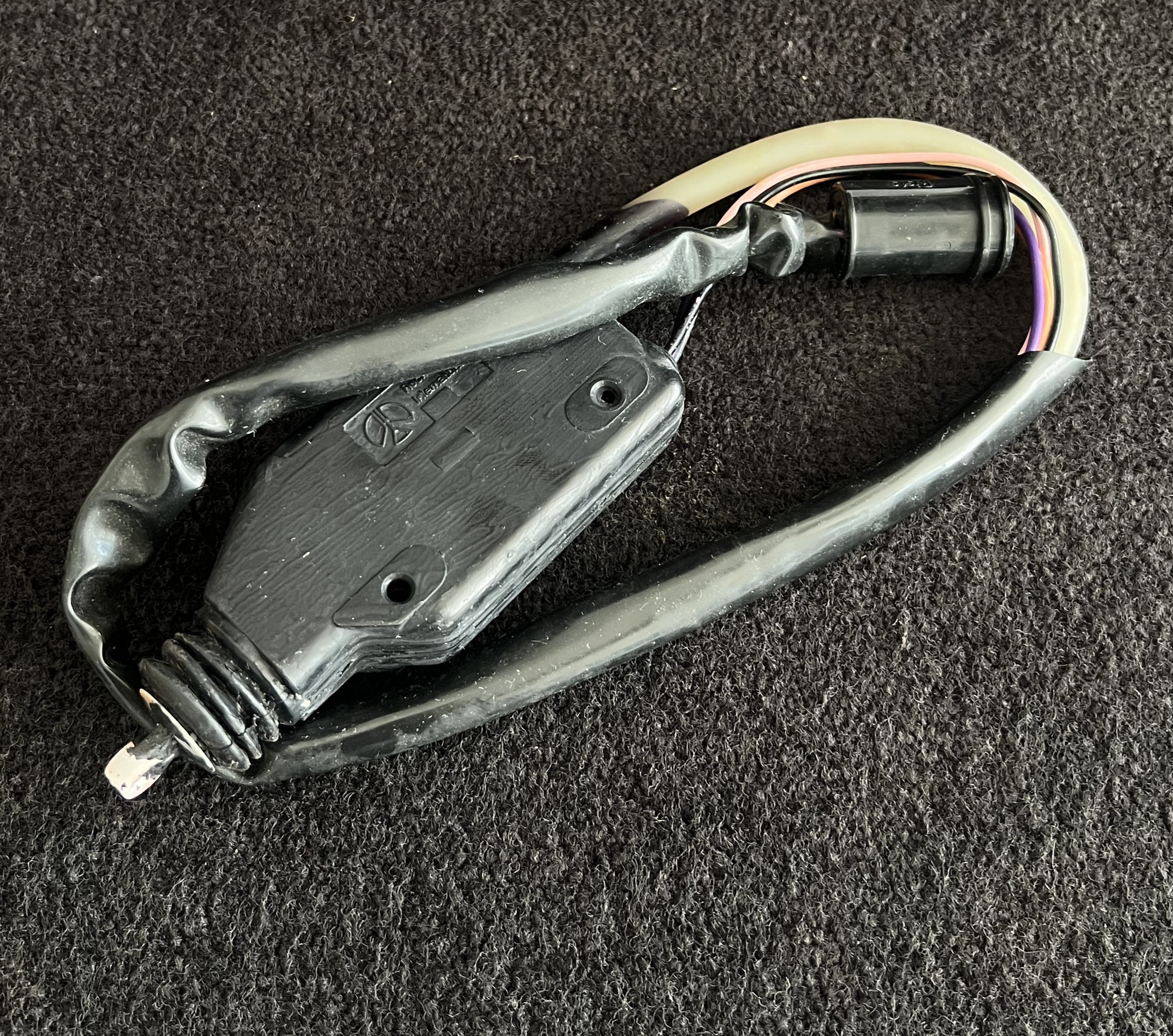 classic-shop-pistola-feicho-de-porta-mini-metro-cdp6360-0.png