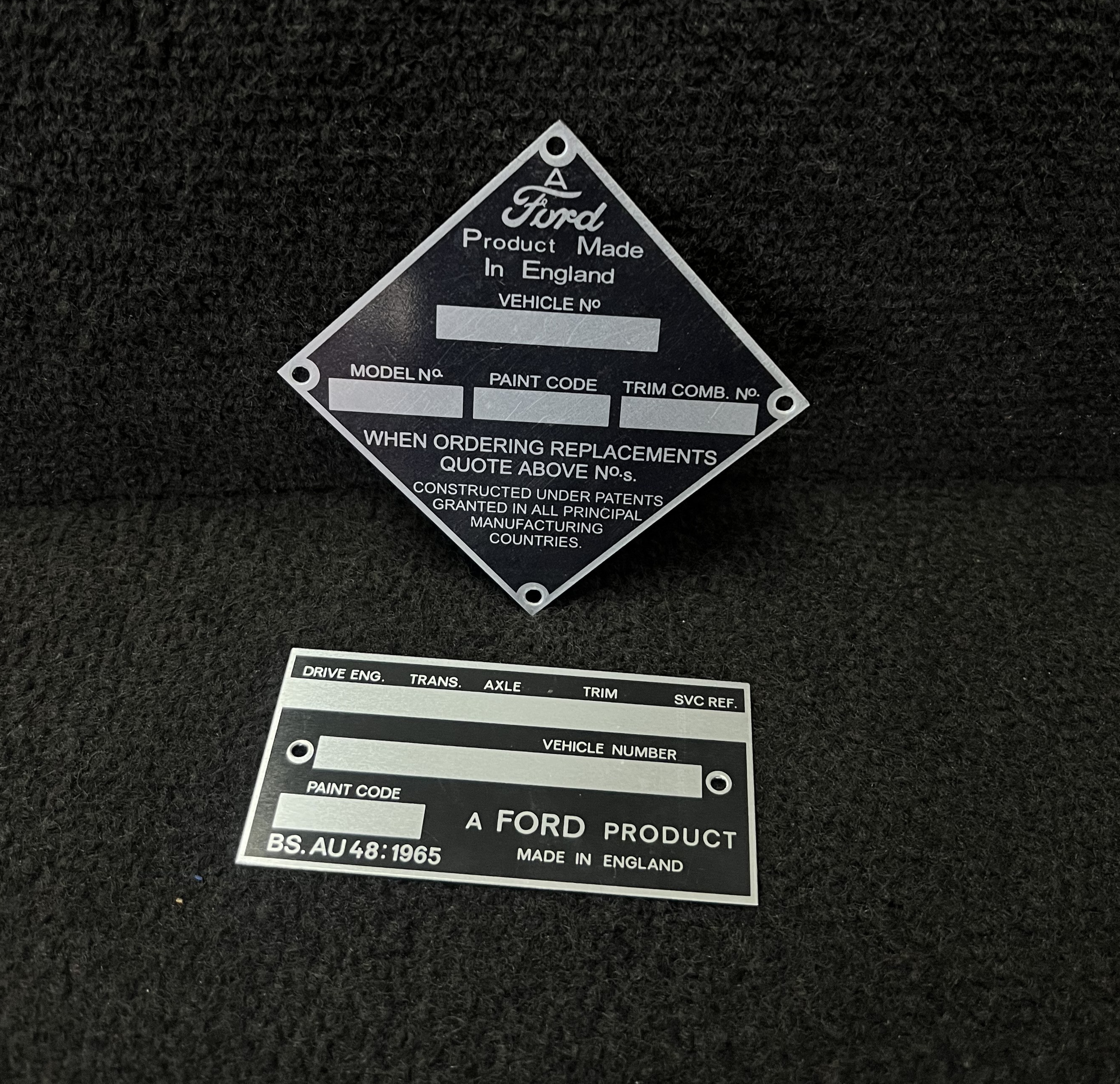 classic-shop-placa-de-chassis-ford-cortina-0405ford327-0.png