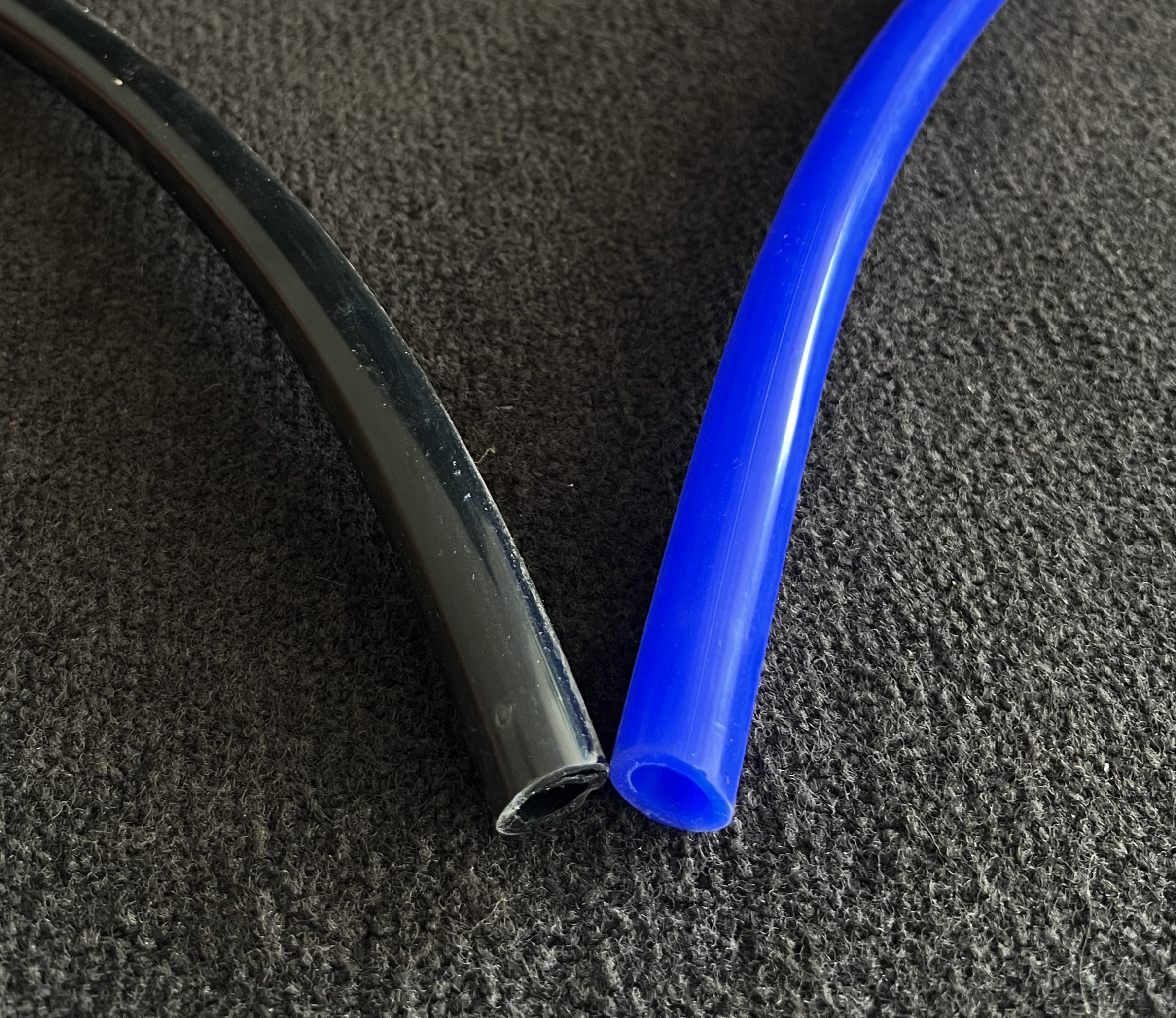 classic-shop-tubo-em-silicone-p-radiador-0401univ1218-0.png