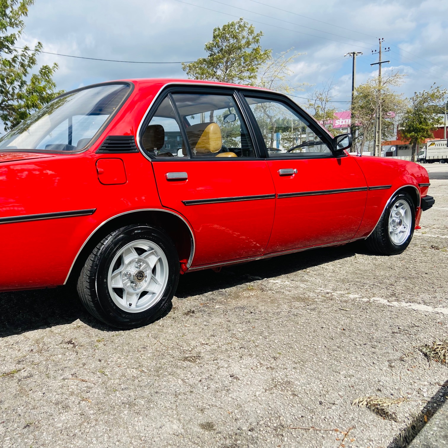 Opel Ascona B 1.9